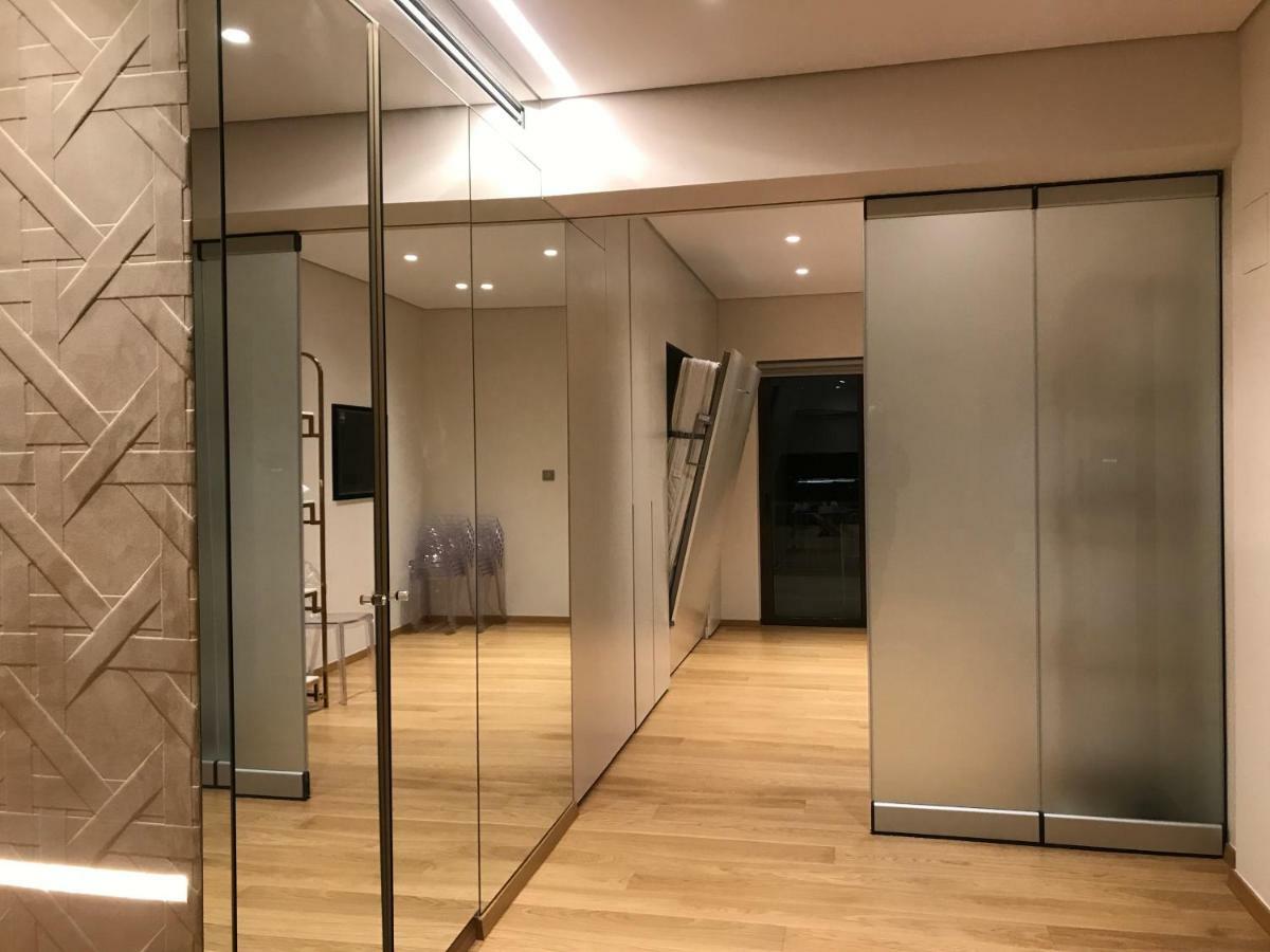Luxury & Stylish Family Apartment アテネ エクステリア 写真